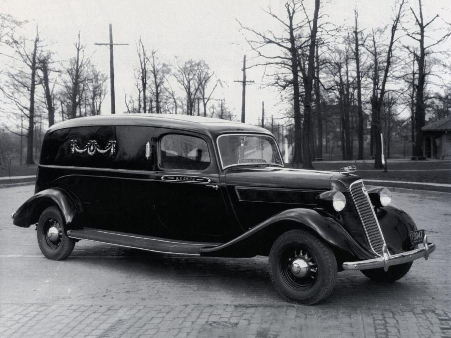  Studebaker Dictator Funeral Car by Superior 1935 года  (фото 1 из 1)